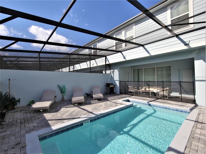 Image No.5-5 Bed Townhouse for sale