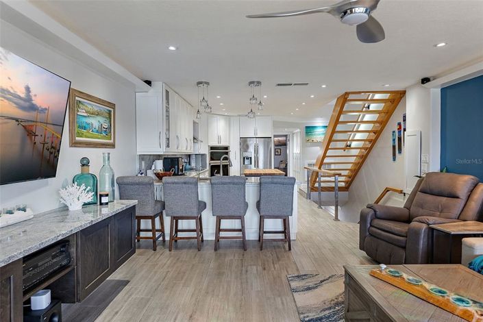 Image No.18-4 Bed Townhouse for sale