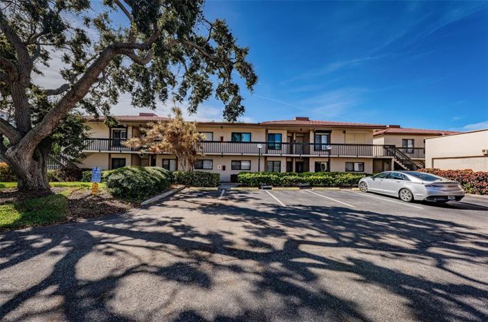 Image No.49-2 Bed Property for sale