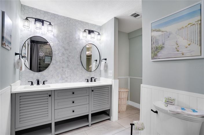 Image No.16-3 Bed Property for sale