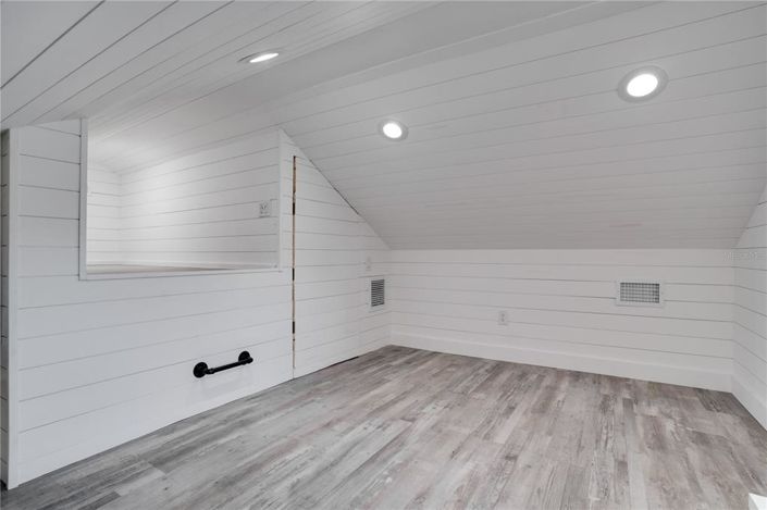 Image No.37-3 Bed Property for sale