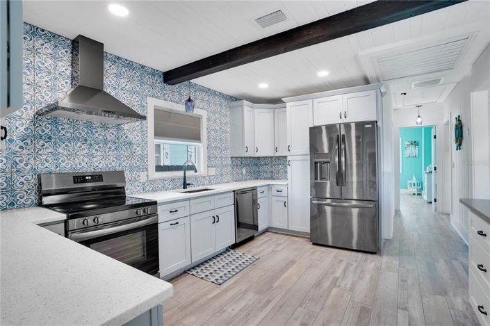 Image No.8-3 Bed Property for sale