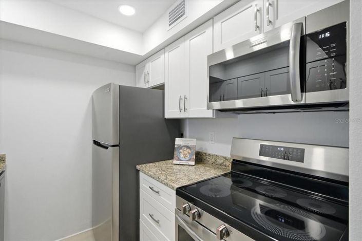 Image No.10-1 Bed Property for sale