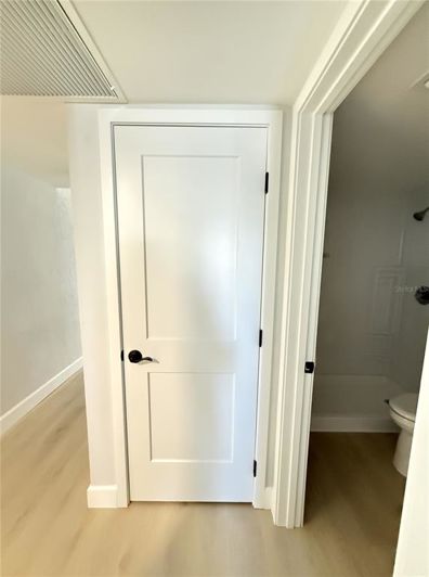 Image No.20-1 Bed Property for sale