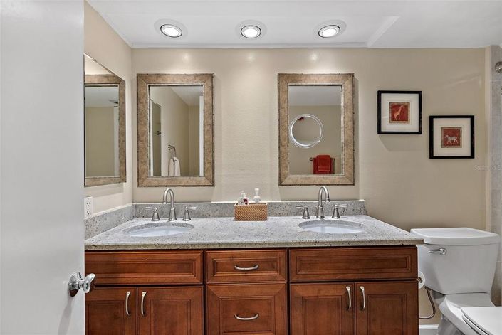 Image No.19-2 Bed Property for sale