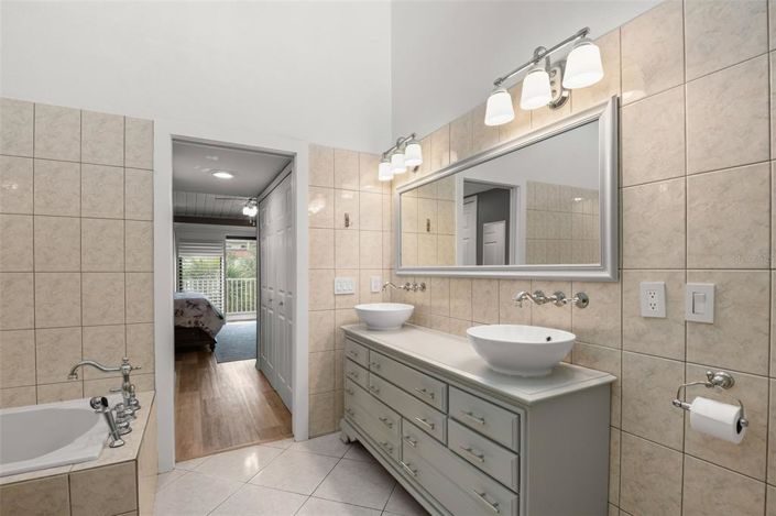 Image No.30-2 Bed Townhouse for sale