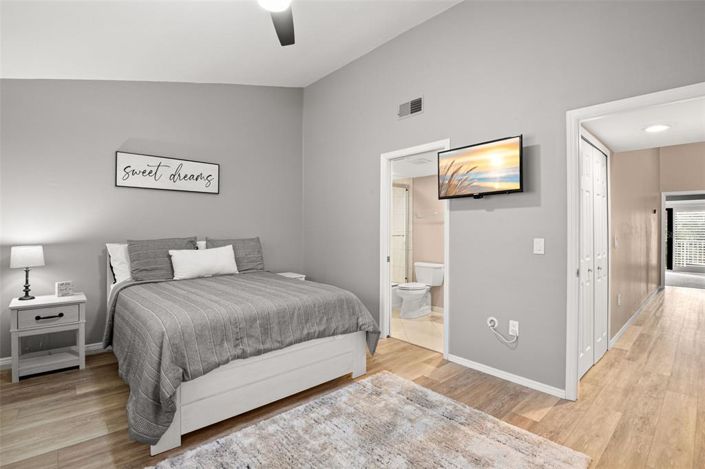 Image No.35-2 Bed Townhouse for sale