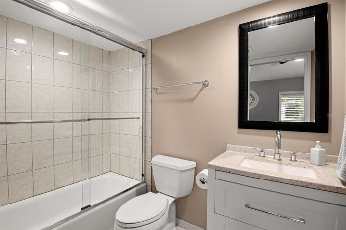 Image No.36-2 Bed Townhouse for sale