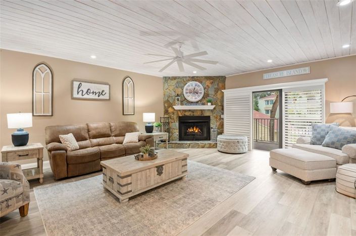 Image No.6-2 Bed Townhouse for sale