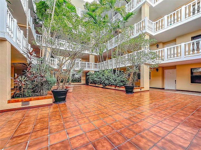 Image No.12-2 Bed Property for sale