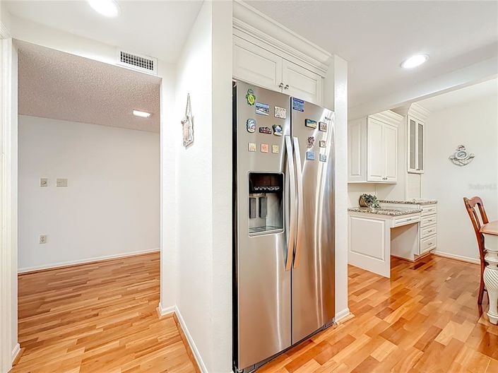 Image No.24-2 Bed Property for sale