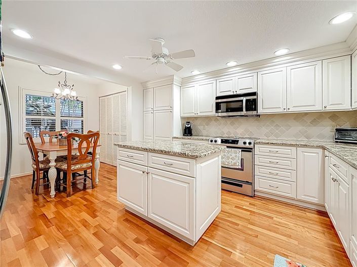 Image No.26-2 Bed Property for sale