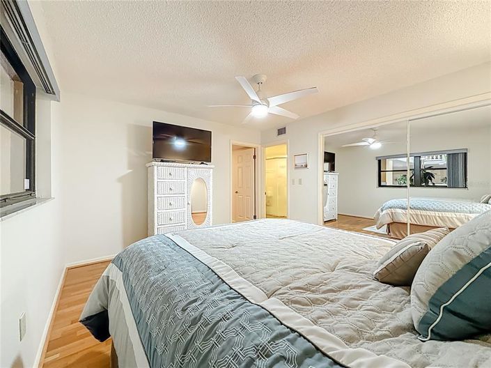 Image No.49-2 Bed Property for sale