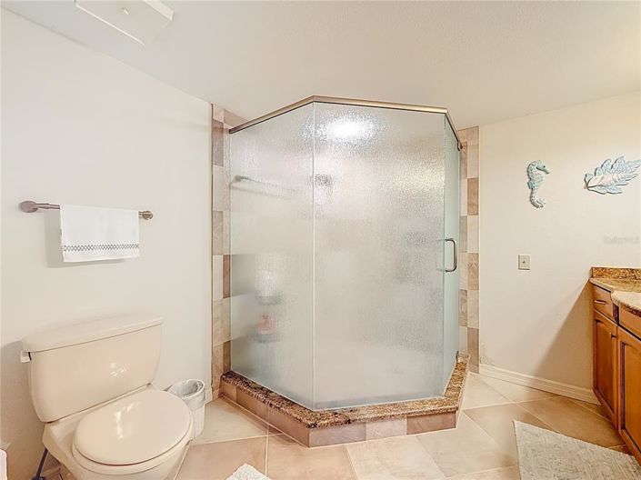 Image No.50-2 Bed Property for sale