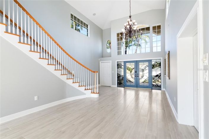 Image No.18-6 Bed Property for sale