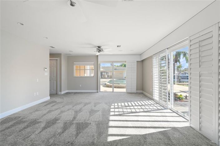 Image No.39-6 Bed Property for sale