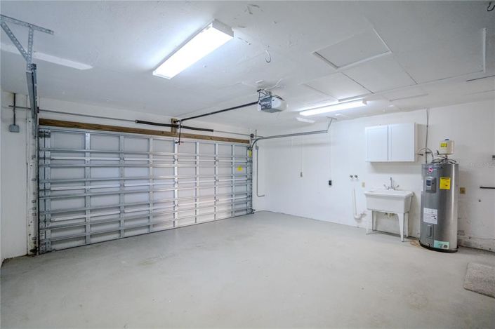 Image No.59-6 Bed Property for sale