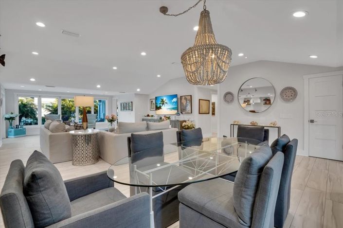 Image No.17-3 Bed Property for sale