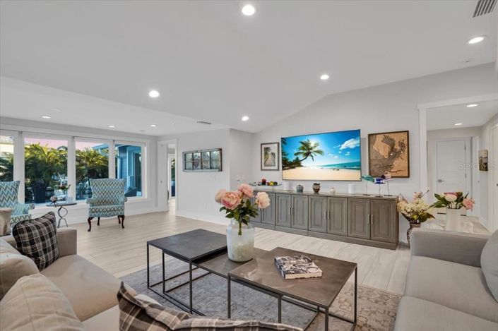 Image No.21-3 Bed Property for sale