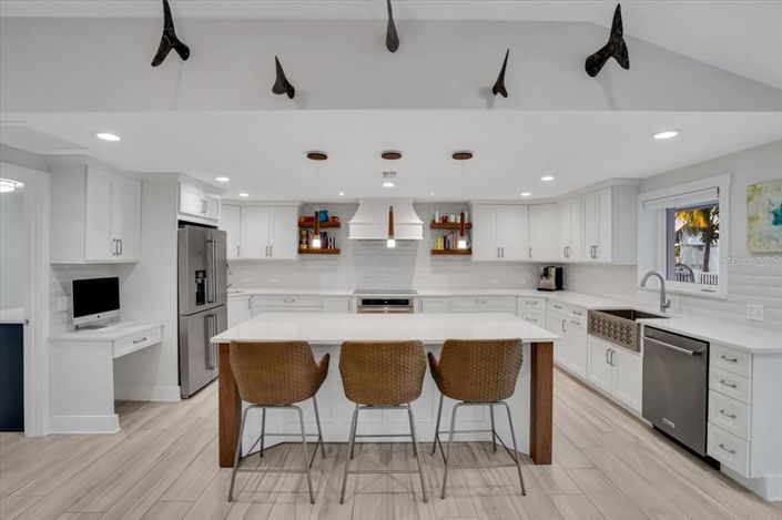 Image No.26-3 Bed Property for sale