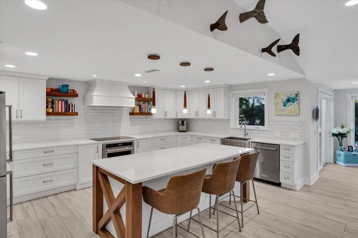 Image No.27-3 Bed Property for sale