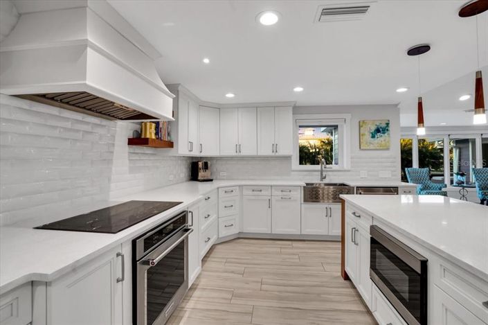 Image No.31-3 Bed Property for sale