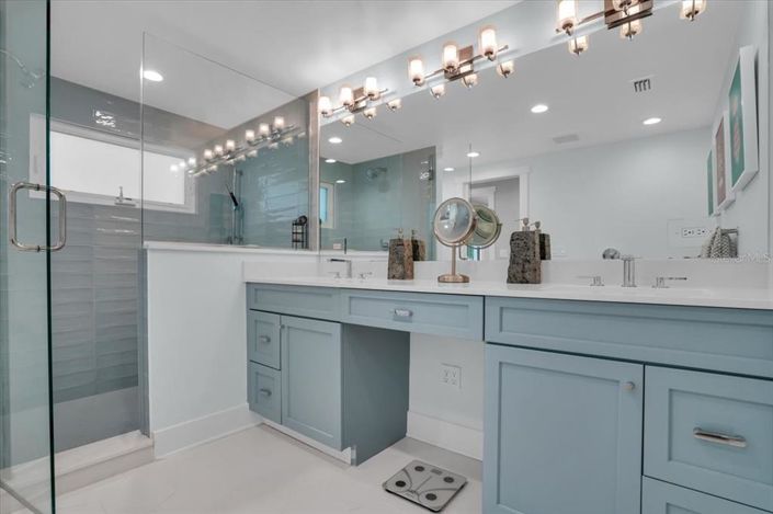 Image No.43-3 Bed Property for sale