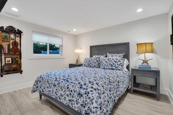 Image No.48-3 Bed Property for sale