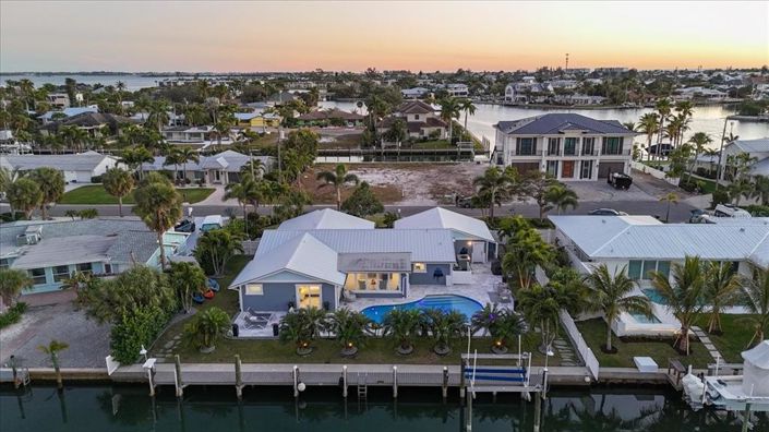 Image No.7-3 Bed Property for sale