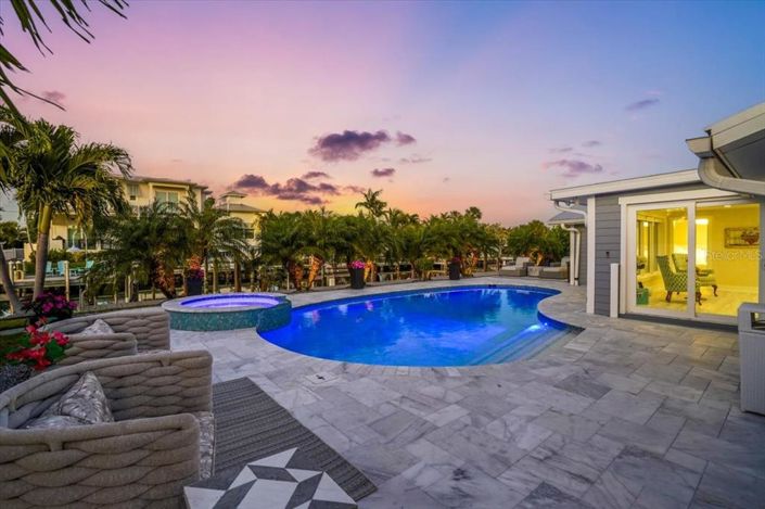 Image No.9-3 Bed Property for sale