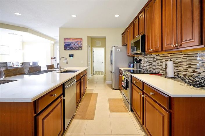 Image No.9-3 Bed Property for sale