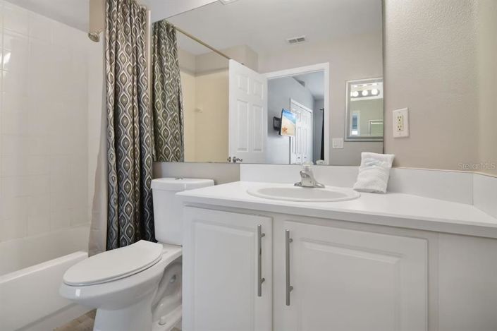 Image No.17-4 Bed Property for sale