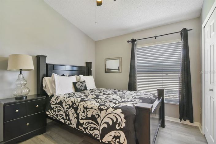 Image No.19-4 Bed Property for sale