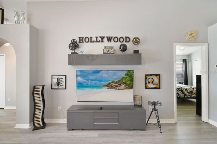 Image No.22-4 Bed Property for sale