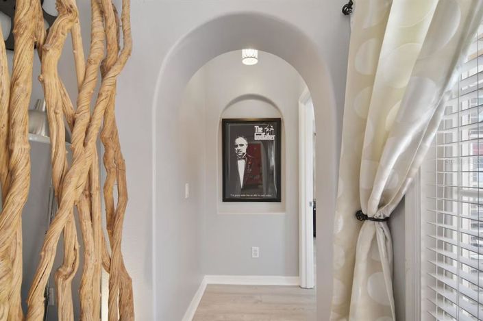 Image No.33-4 Bed Property for sale