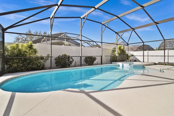 Image No.4-4 Bed Property for sale