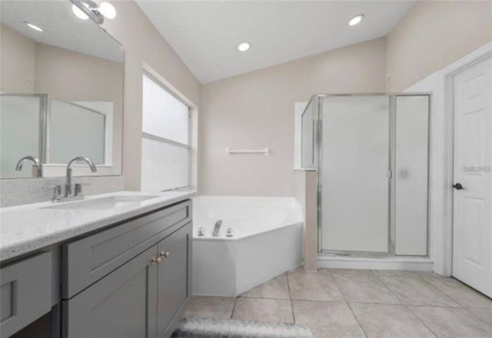 Image No.21-5 Bed Property for sale