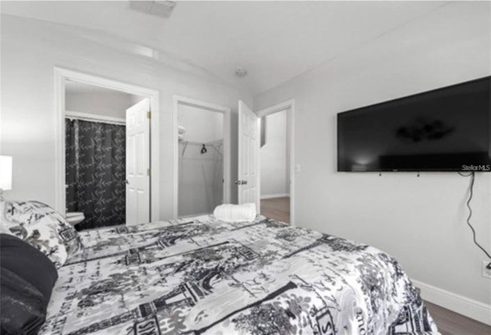 Image No.7-5 Bed Property for sale