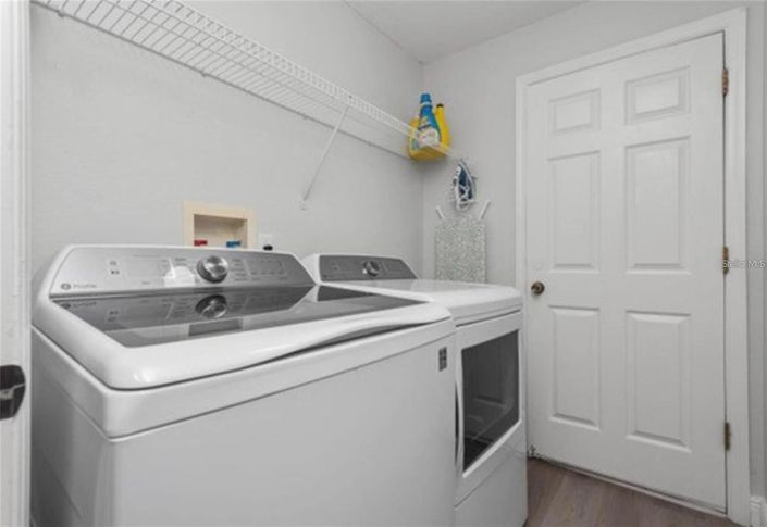 Image No.8-5 Bed Property for sale