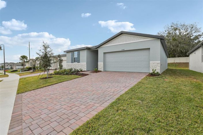 Image No.2-Propriété de 4 chambres à vendre à Davenport