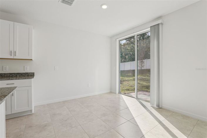 Image No.7-Propriété de 4 chambres à vendre à Davenport