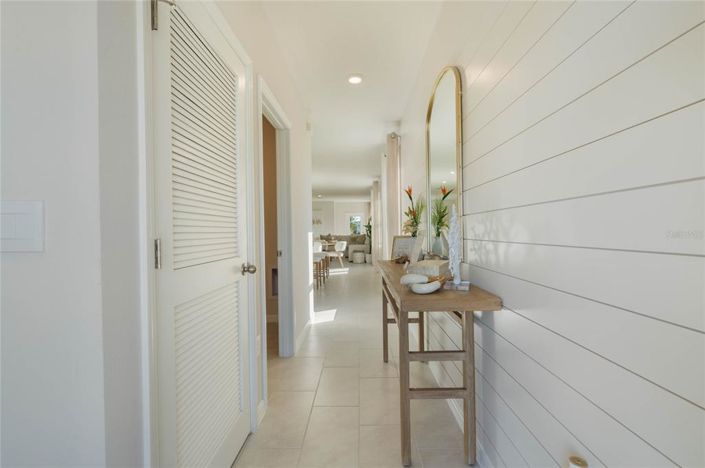 Image No.3-4 Bed Property for sale