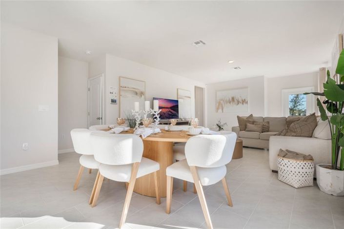 Image No.4-4 Bed Property for sale