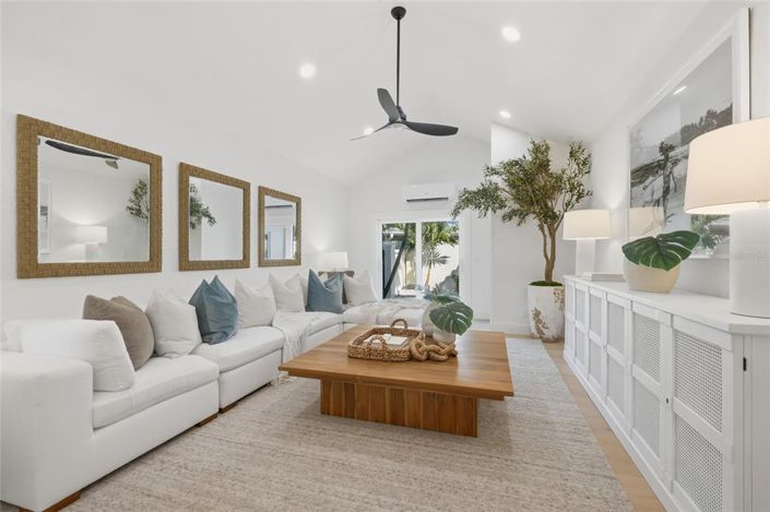 Image No.23-4 Bed Property for sale