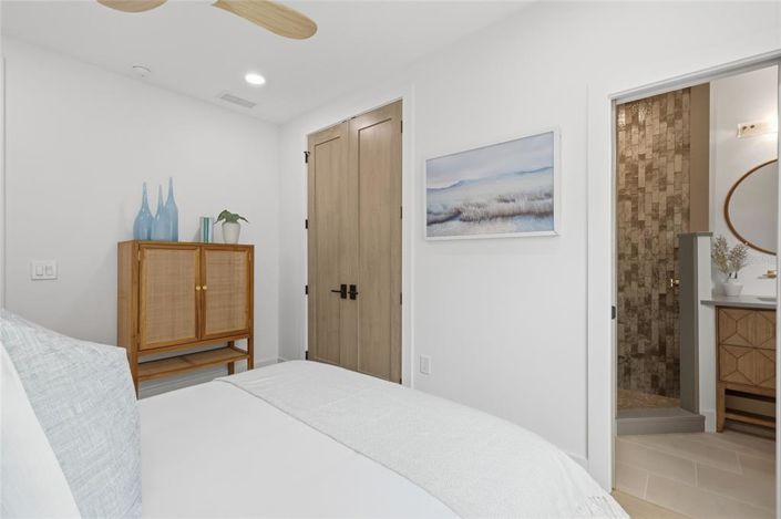 Image No.26-4 Bed Property for sale