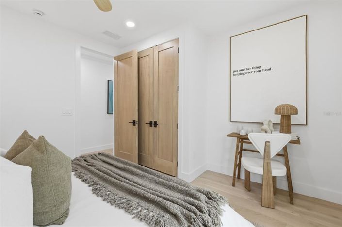 Image No.28-4 Bed Property for sale