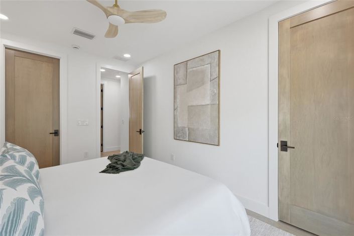 Image No.32-4 Bed Property for sale