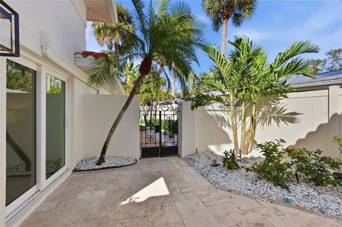 Image No.33-4 Bed Property for sale