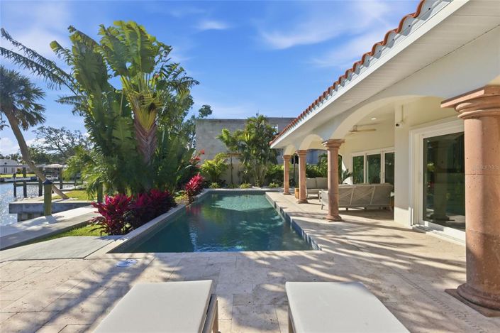 Image No.50-4 Bed Property for sale