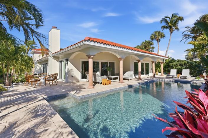 Image No.54-4 Bed Property for sale